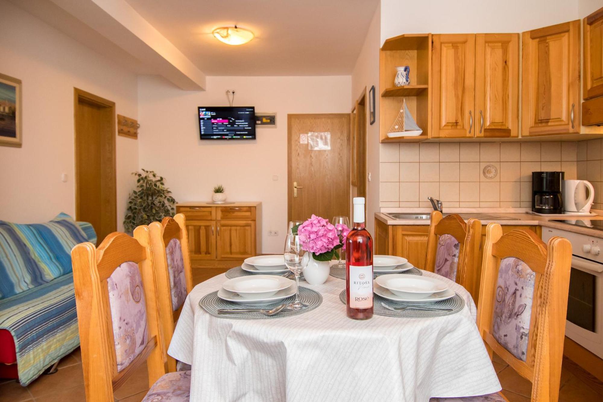 Bed And Breakfast Ritosa โปเรช ภายนอก รูปภาพ