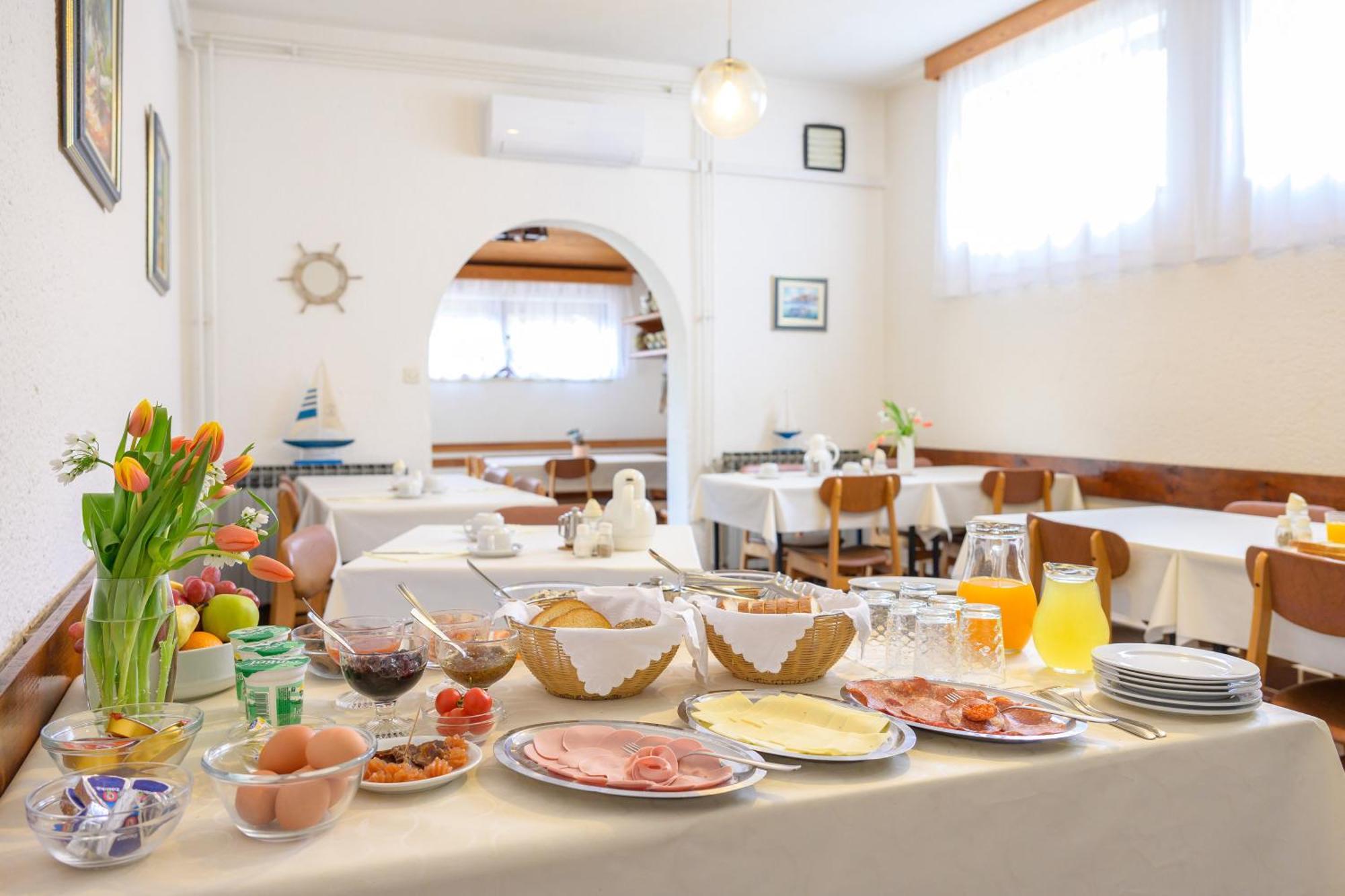 Bed And Breakfast Ritosa โปเรช ภายนอก รูปภาพ